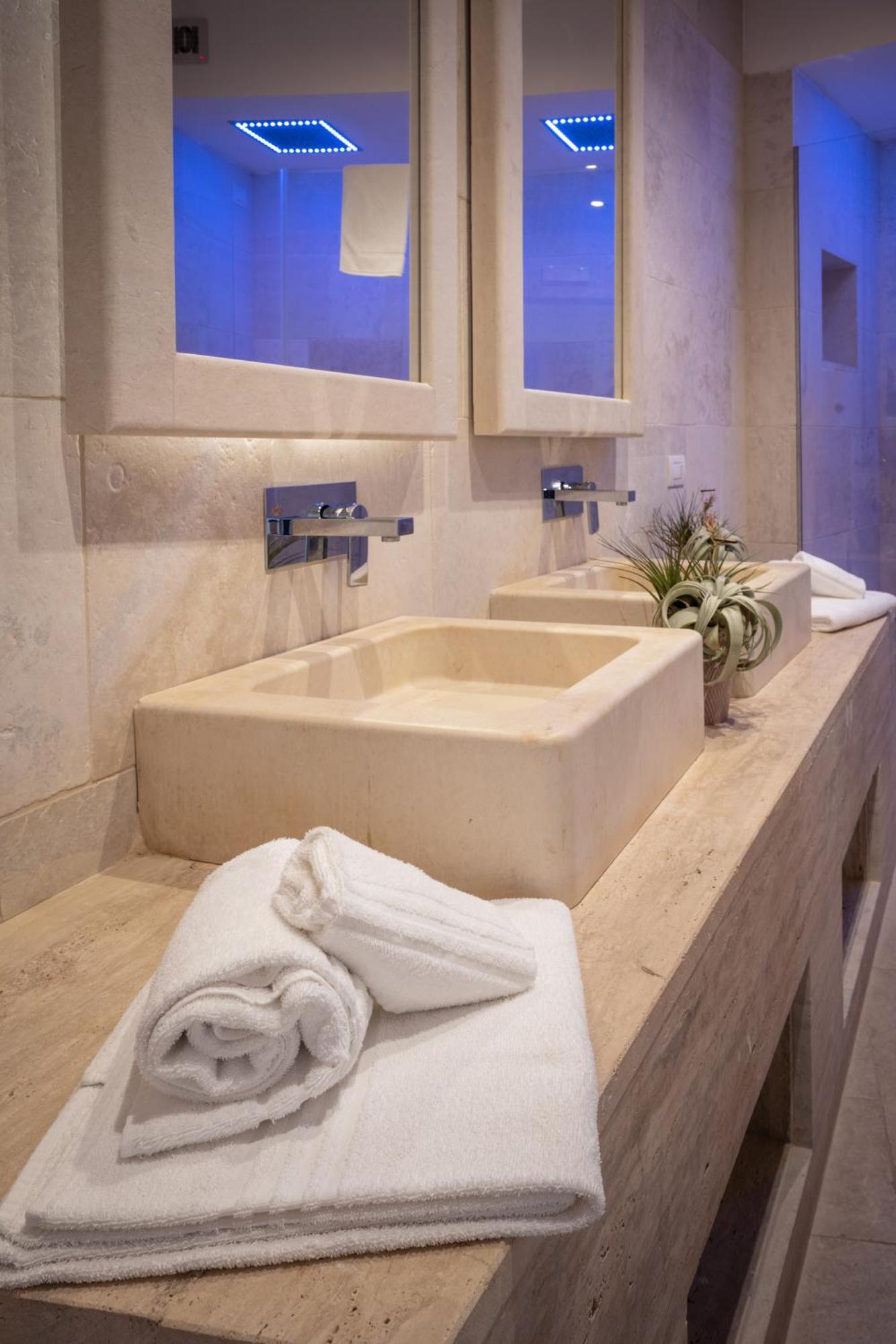 Hotel Barone Di Mare Torre dell'Orso Eksteriør bilde